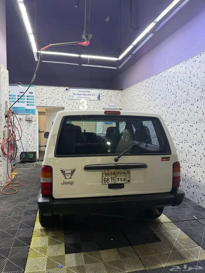جيب شيروكي 2000 17