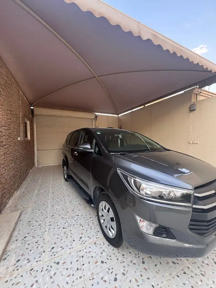 تويوتا انوفا 2019 رصاصي 2