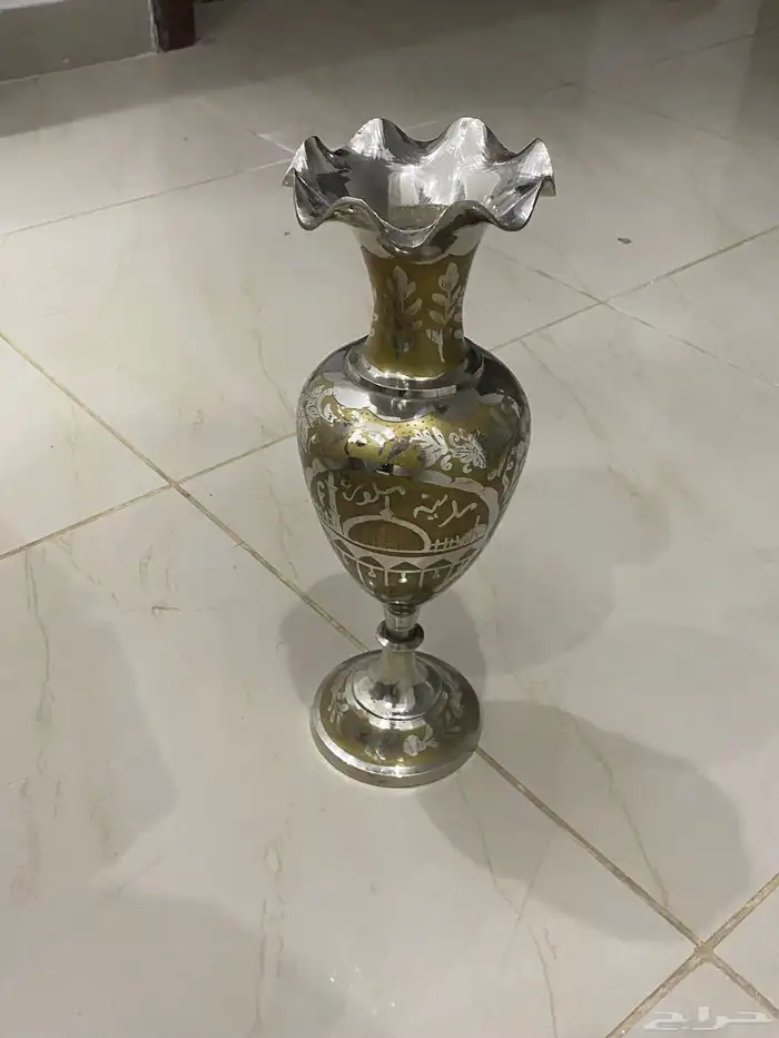 فازات كولنديه نحاس تراثية 3