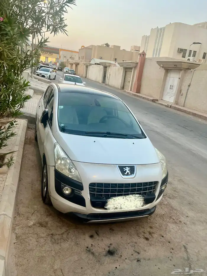 سيارة بيجو 1600 cc تربو موديل 2012 نظيف 7