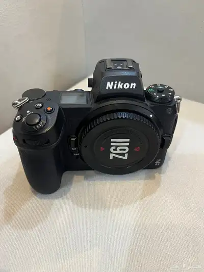 للبيع كاميرا Nikon Z 6ii مع عدسة ومايك index
