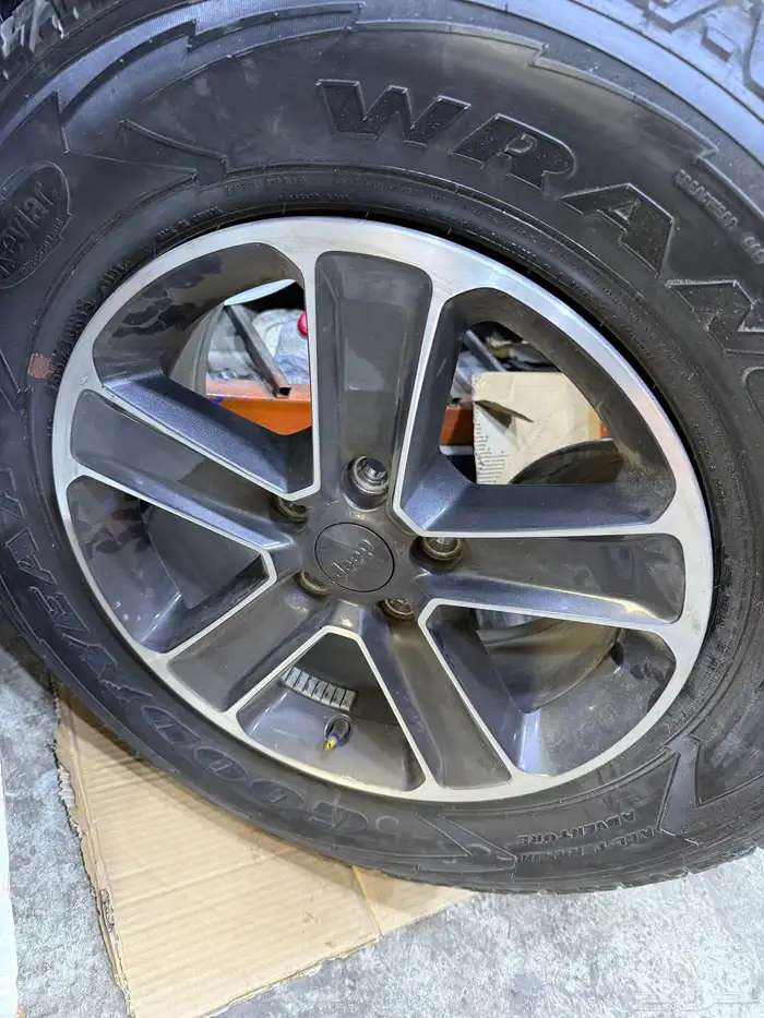 جنوط رانجلر صحارى مكحله مقاس 17 لموديل 2023 6