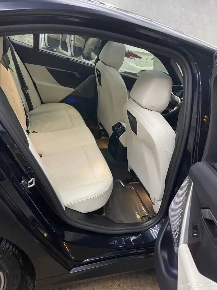 BMW 520i MKit 2025 للتنازل 8