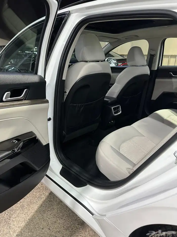 كيا K5 2022 نص فل وكالة مشروط 12