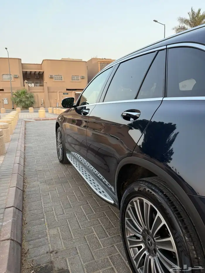 مرسيدس فل كامل GLC 300 موديل 2018 7