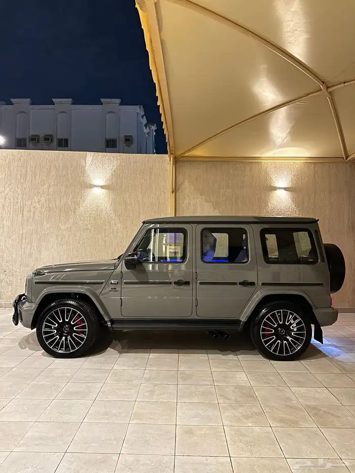 جي كلاس G63 2025 جفالي شبه جديد 3