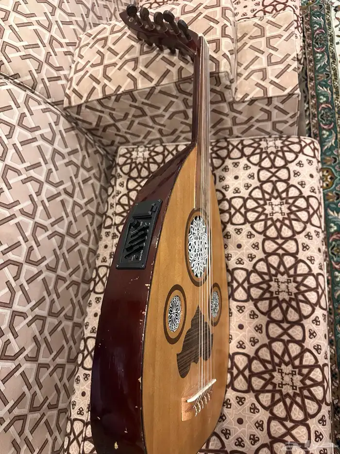 عود كهربائي ماركة فانا 9