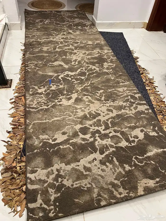 سجادة او مفرشه 0