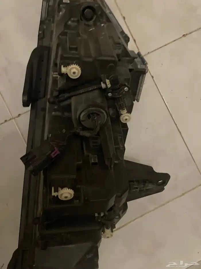 شمعة فاو T77 يسار 1