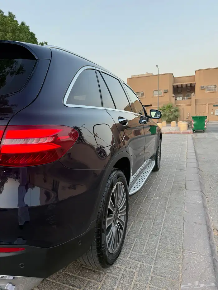 مرسيدس فل كامل GLC 300 موديل 2018 10