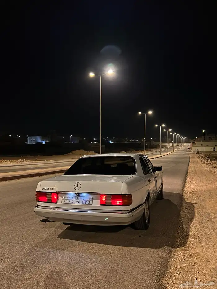 مرسيدس1990 المكينة فيها شنبر تنقص زيت البيع معى اللوحة 6