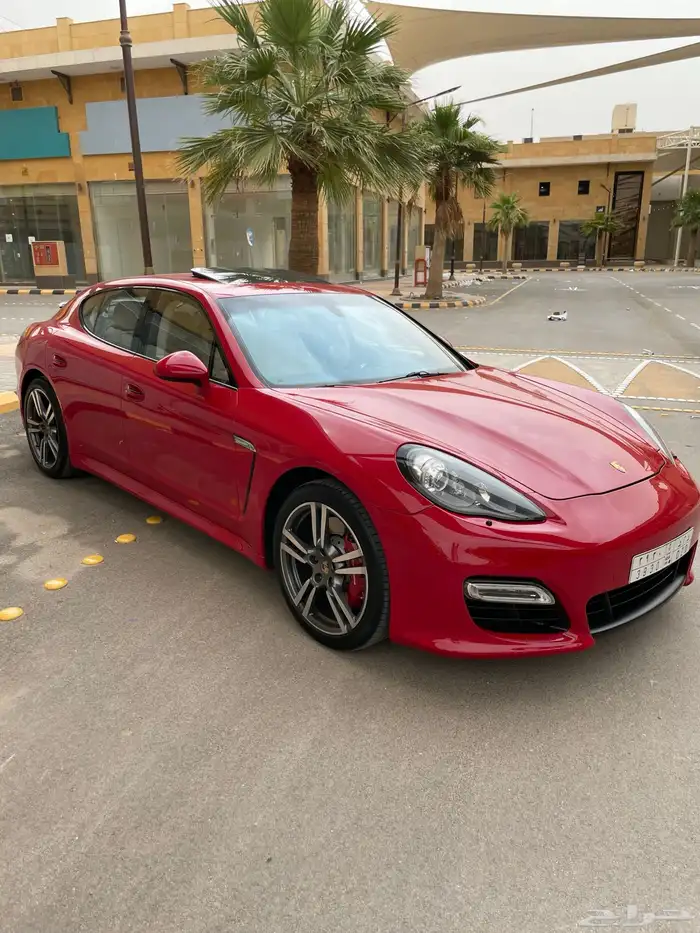Panamera GTS  بورش 4
