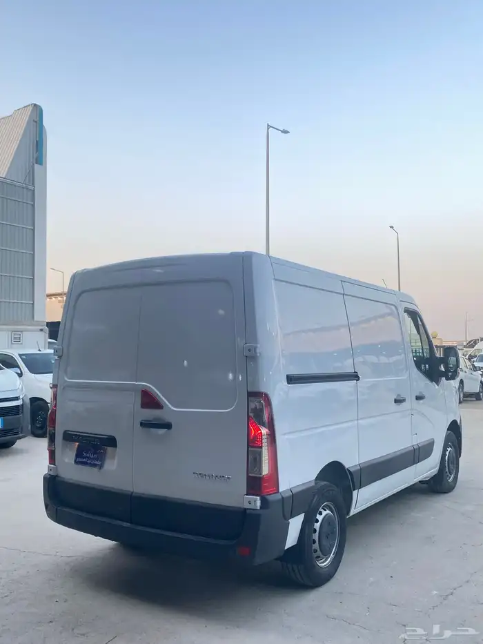 رينو ماستر سعر خاص 38750 شامل نقل الملكية 2021 5