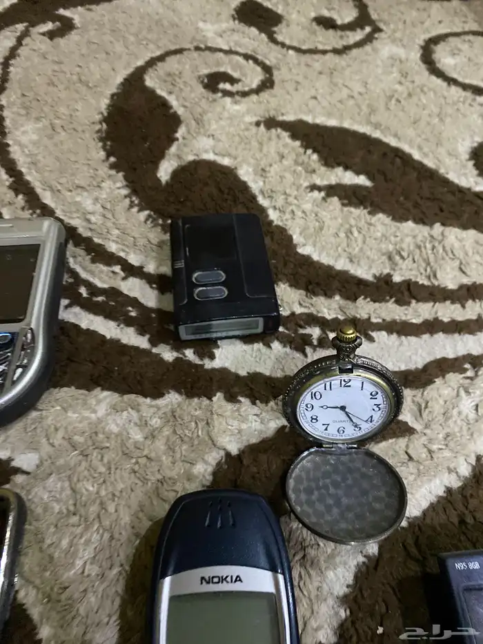 تراث جوالت قديمه وساعه وبيجر 6