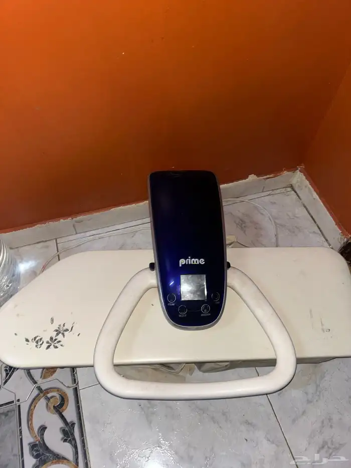 مكواة ملابس 0