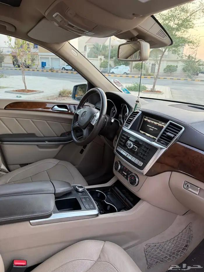 Mercedes Gl500 نظيف 14