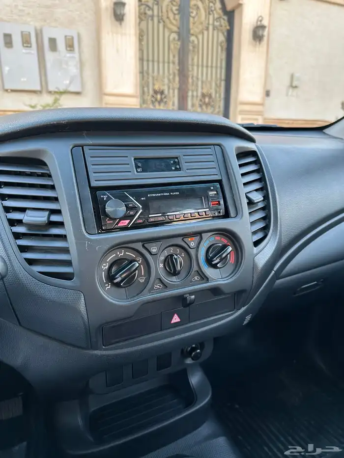 متسوبيشي L200 2022 بنزين 17
