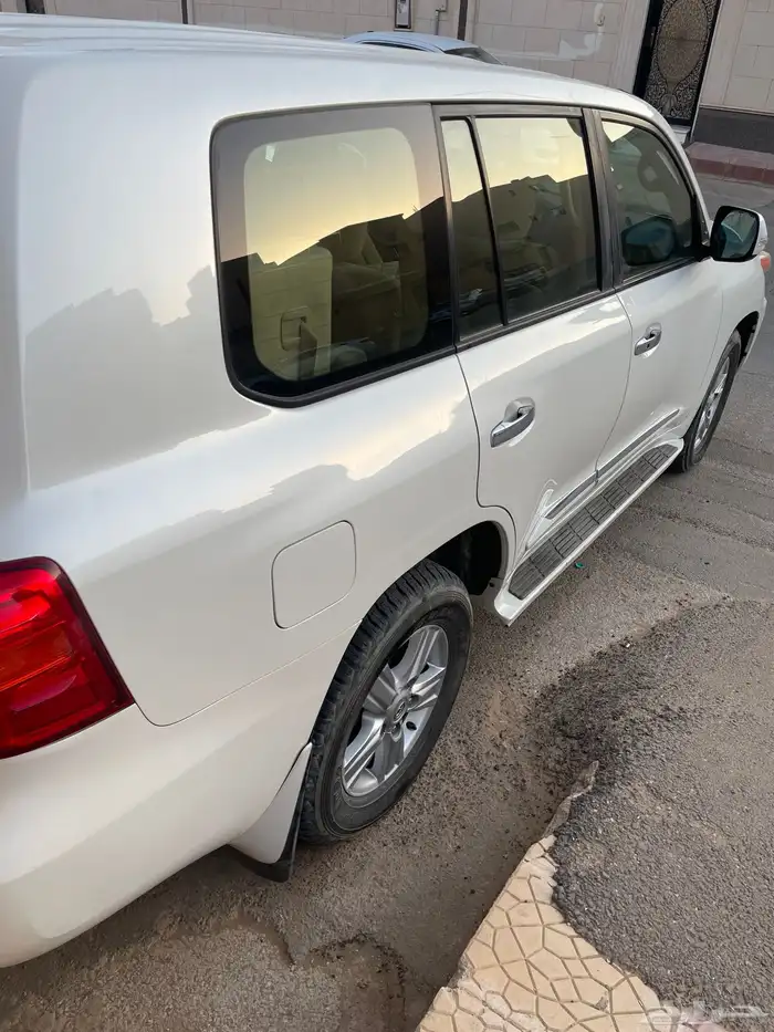 لاندكروزر 2014للبيع 1