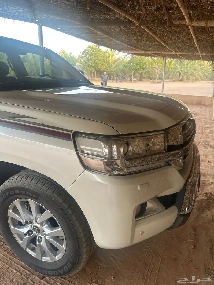 جيب لاند كروزر GXR 2020 ديزل فتحة المريات تسفط كاميرا 8