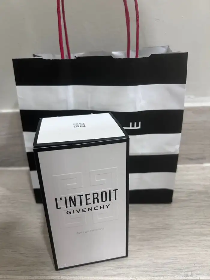 عطر جيفنشي الاصلي 1