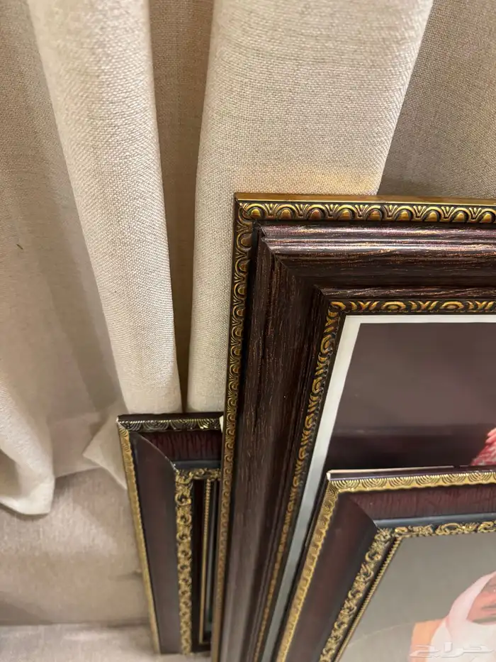 طقم برواز صور المؤسس والملك وولي العهد 2