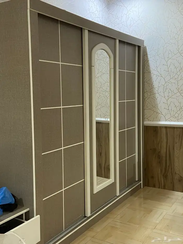 سرير مع دولاب وتسريحه 2