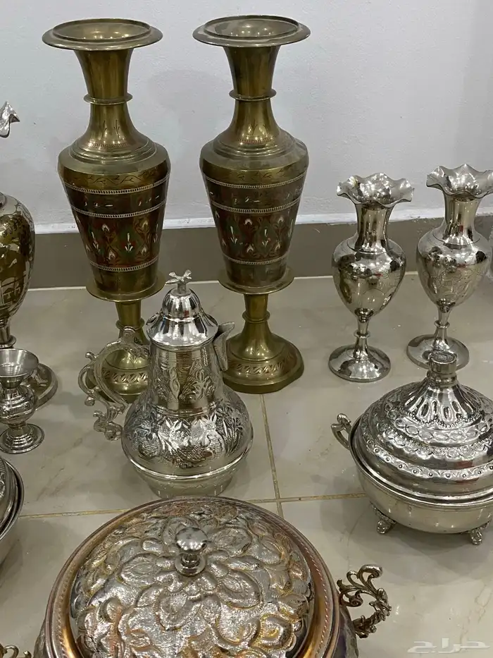 فازات كولنديه نحاس تراثية 4