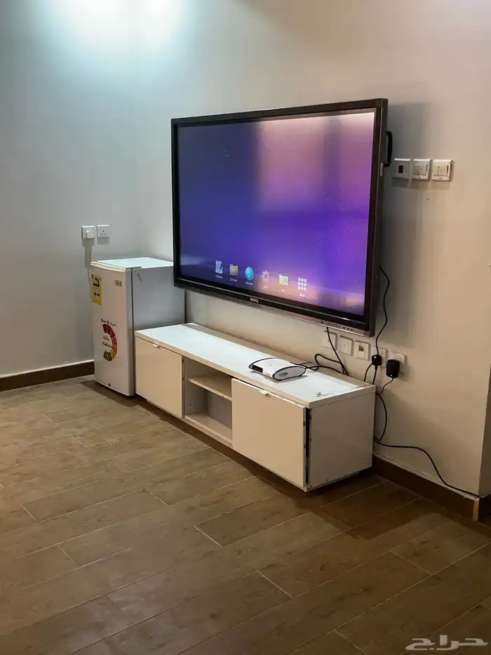 شاشه تفاعليه ذكيه 10