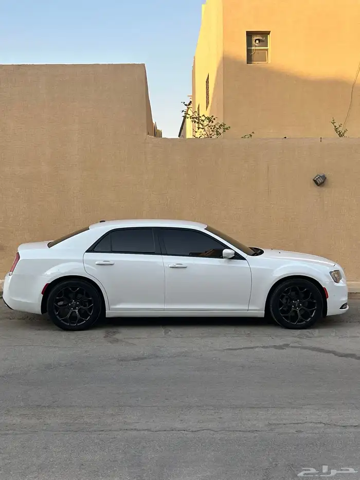 كرايزلر c300 s شبة وكالة 1