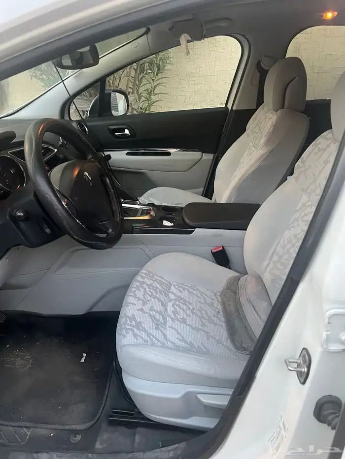 سيارة بيجو 1600 cc تربو موديل 2012 نظيف 4