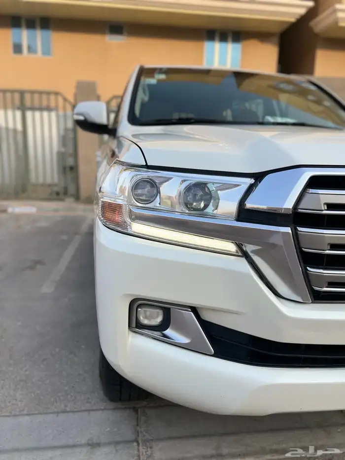 لاندكروزر 2019 7