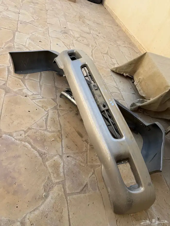 صدام وشبك لاندكروزر 1