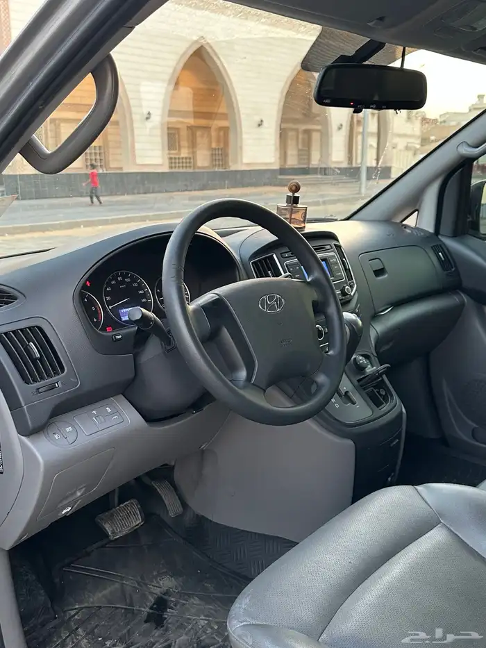 باص هيونداي ستاريكس H1 2021 10