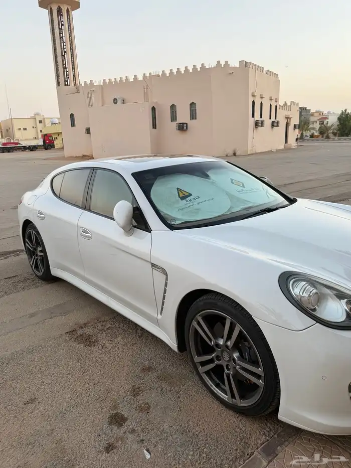 بورش سعودي 2011 13