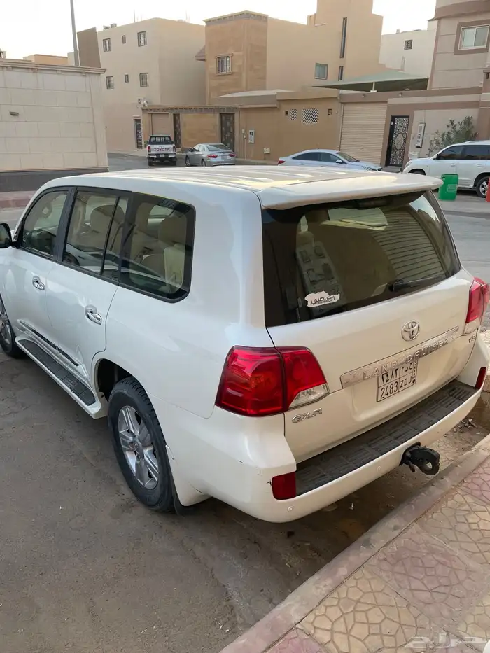 لاندكروزر 2014للبيع 0