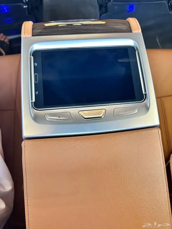 بي ام دبليو 740 16