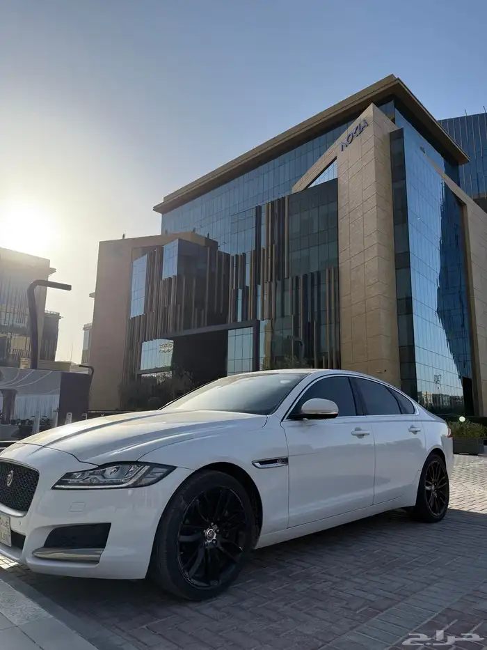 جاكوار 2018 XF 3