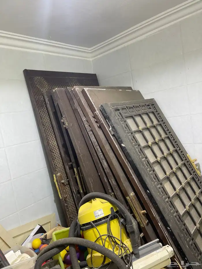 ثلاث بيبان للبيع 0