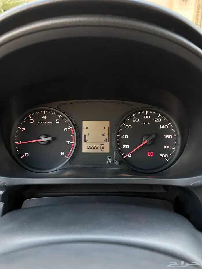 متسوبيشي L200 2022 بنزين 14