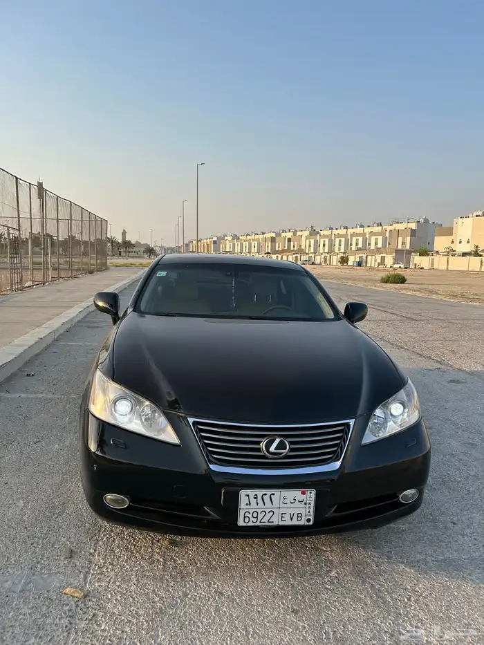 لكزس ES350. 2008 اسود 32