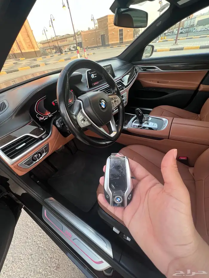 للبيع بي ام دبيلو 730 نظيف 13