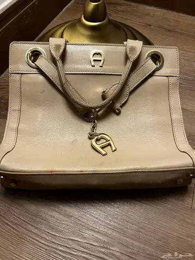 شنطه ماركة اقننر AIGNER index