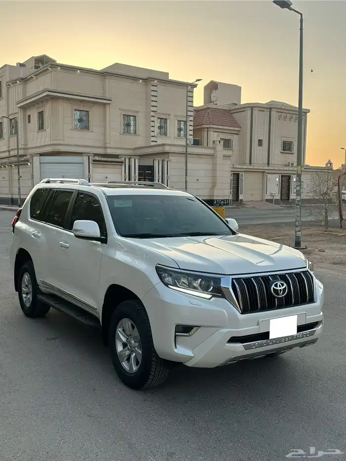 تويوتا برادو 2023 فل كامل سبير علاق تانكي كبير مخززن سعودي 0
