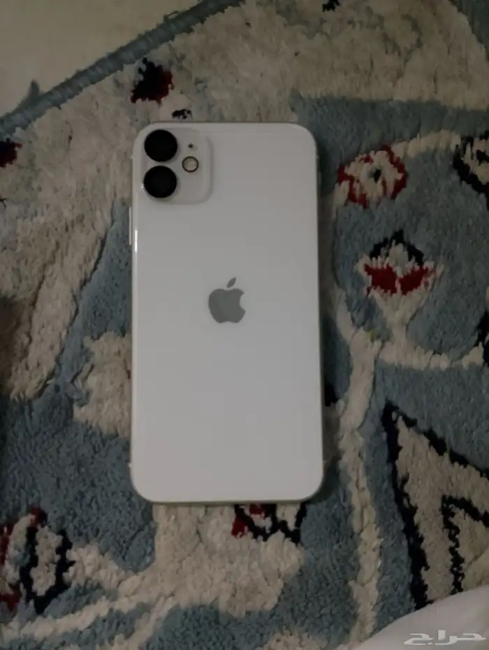 آيفون 11 0