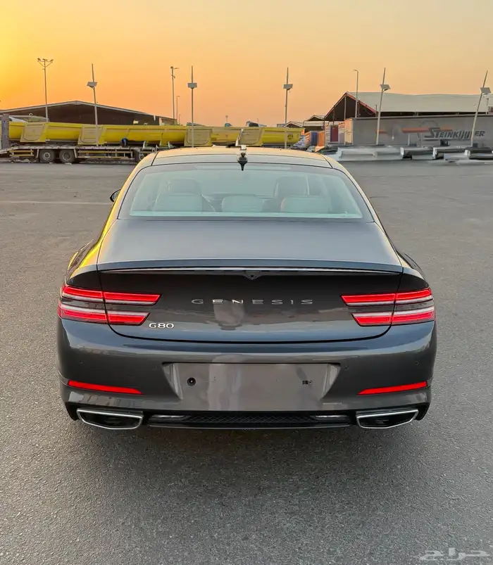 جنسس G80 2021 اعلا مواصفات من الداخل ابيض وكاله للبيع 4