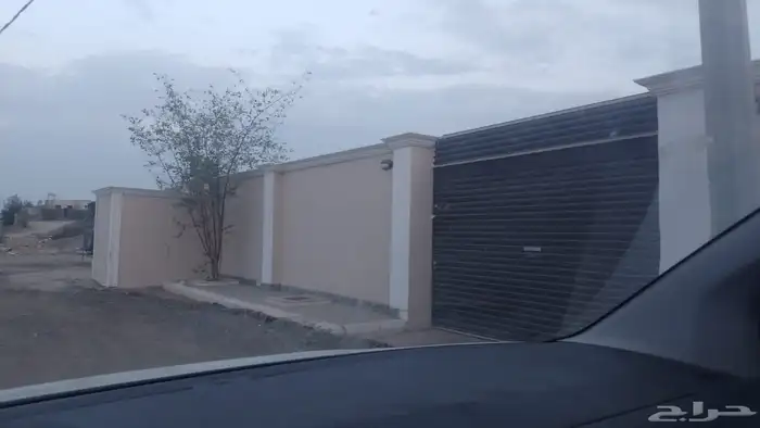 استراحه كبيره في عيانه الشرقيه ضباء للبيع 1