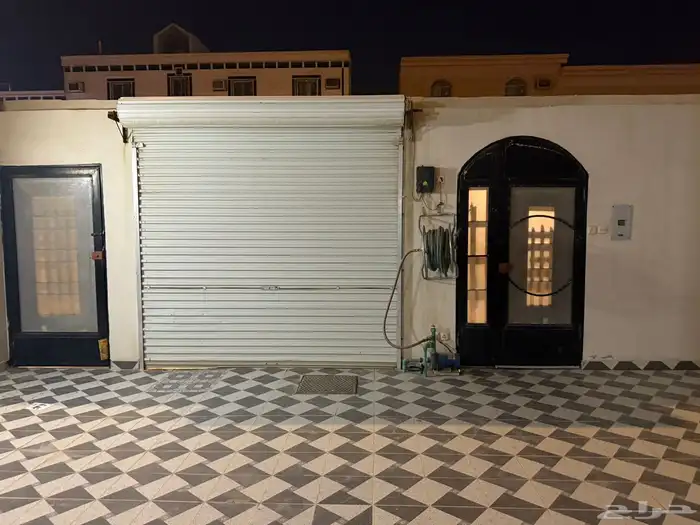 للايجار دور ارضي بالشروق 3