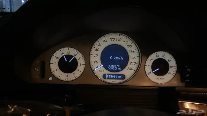 مرسيدس مديل 2008 بانوراما. حجم 550 عليه. كت Amg 10