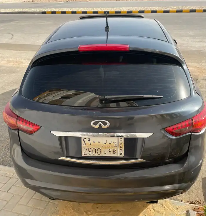 للبيع جيب انفنيتي FX35 4