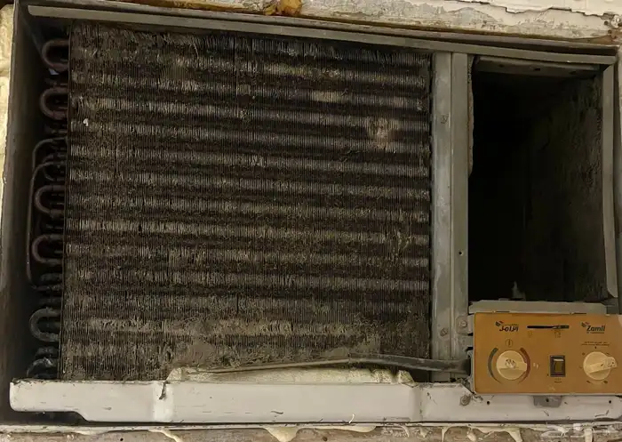 مكيفات وثلاجات وطاوله طعام 0